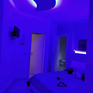 Sun & Moon , Bari Italië